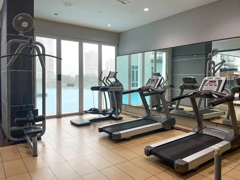 Apartment Ksl Mall 8-12 Pax, 65 Inc Tv Nflix ,Hbo , Bathtub High Floor Johor Bahru